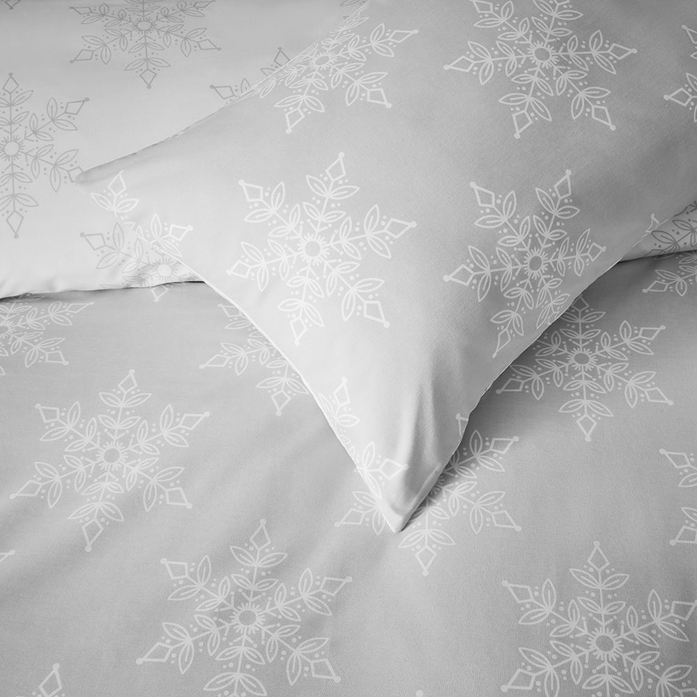 christmas bedding • snow village duvet cover • festive bedding set • cotton holiday bedding • christmas village print • family bedroom bedding • gift present set • seasonal decor - snowflake. bedding