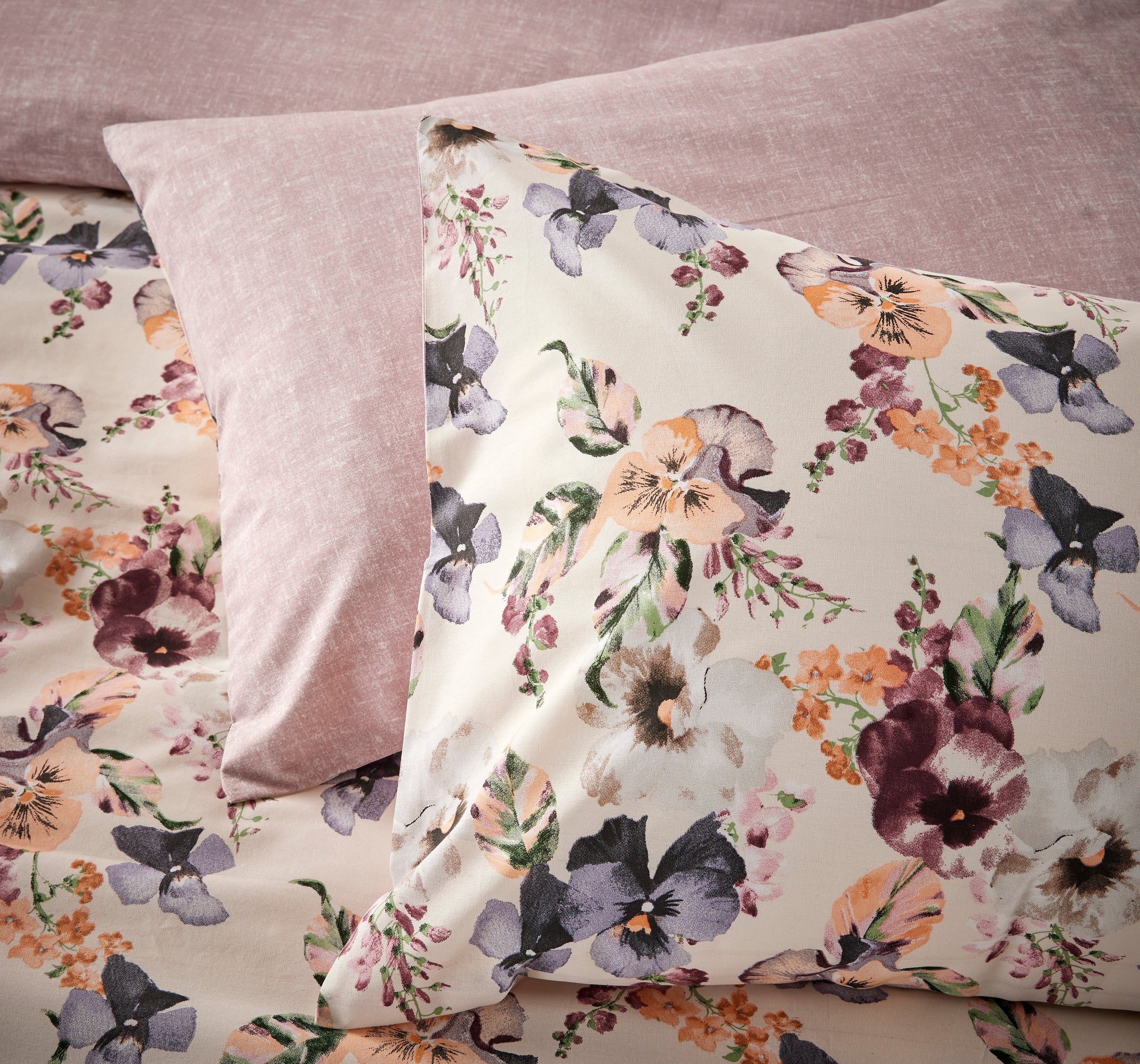 Vantona Home - layla bedding set - bedding set - duvet cover-- pink bedding - floral bedding - soft bedding - duvet set