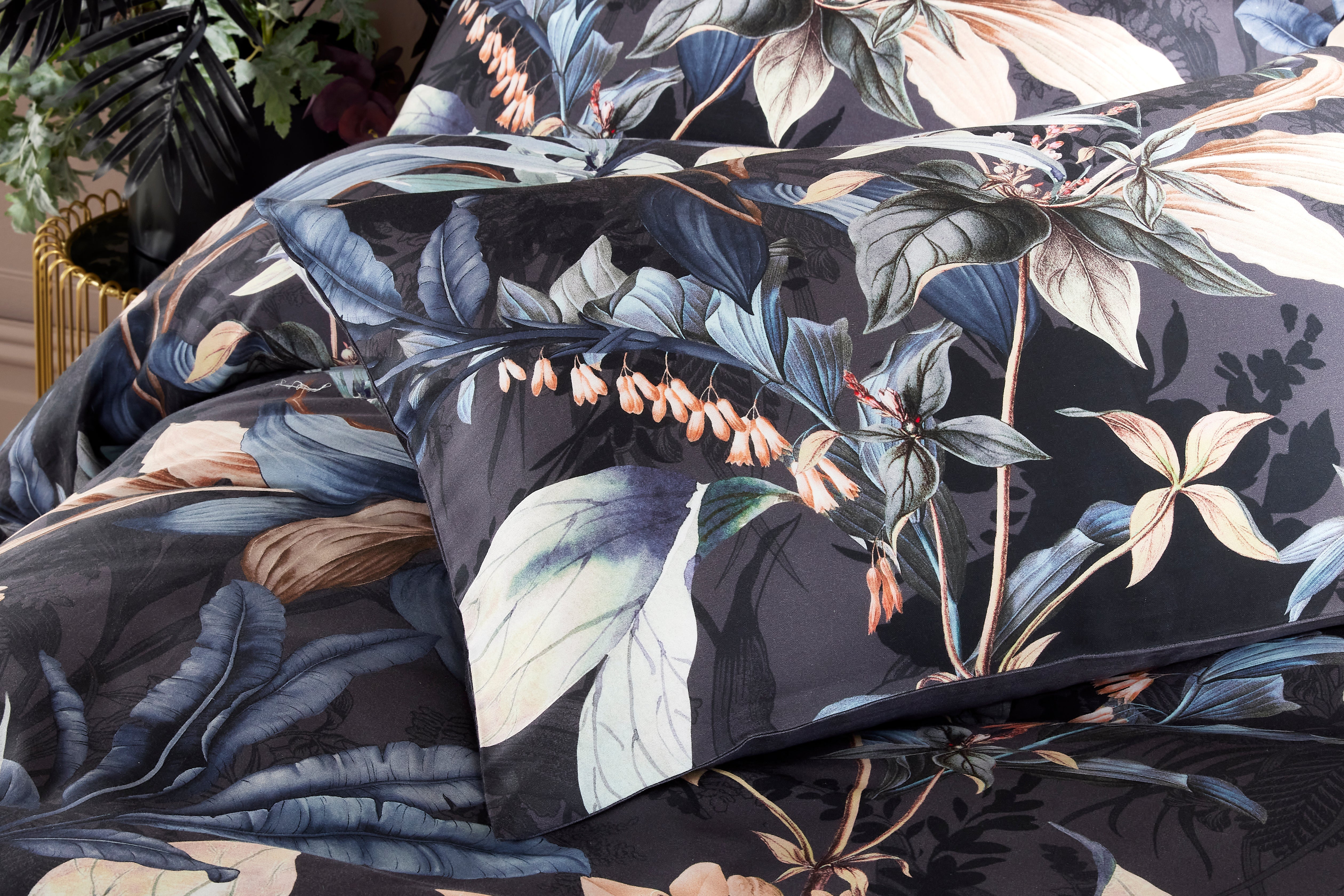 Vantona Home - Carlotta - bedding - floral bedding - bed linen - bed shets - duvet cover - blue bedding - multi bedding