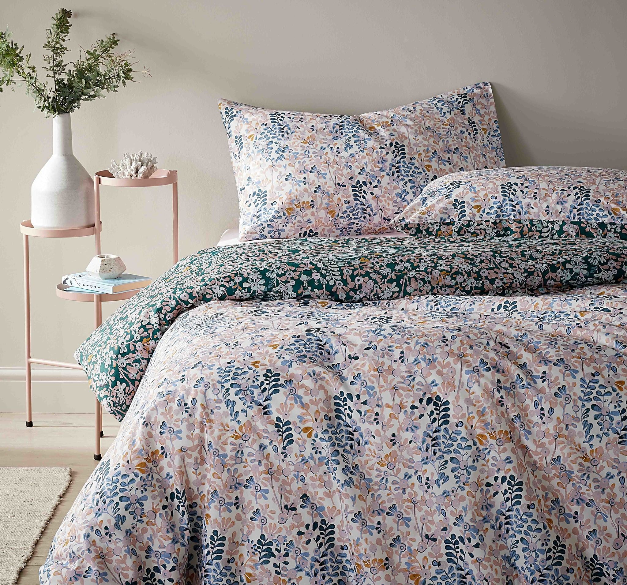Essentials-distyfloralVantona-Vantonahome-bedding-floralbedding-cheapbedding-budgetbedding-bedlinen-duvet-premiumbedding-bestbeddingbrands-BedSets-Bedspread-Fittedsheet-doublebedding