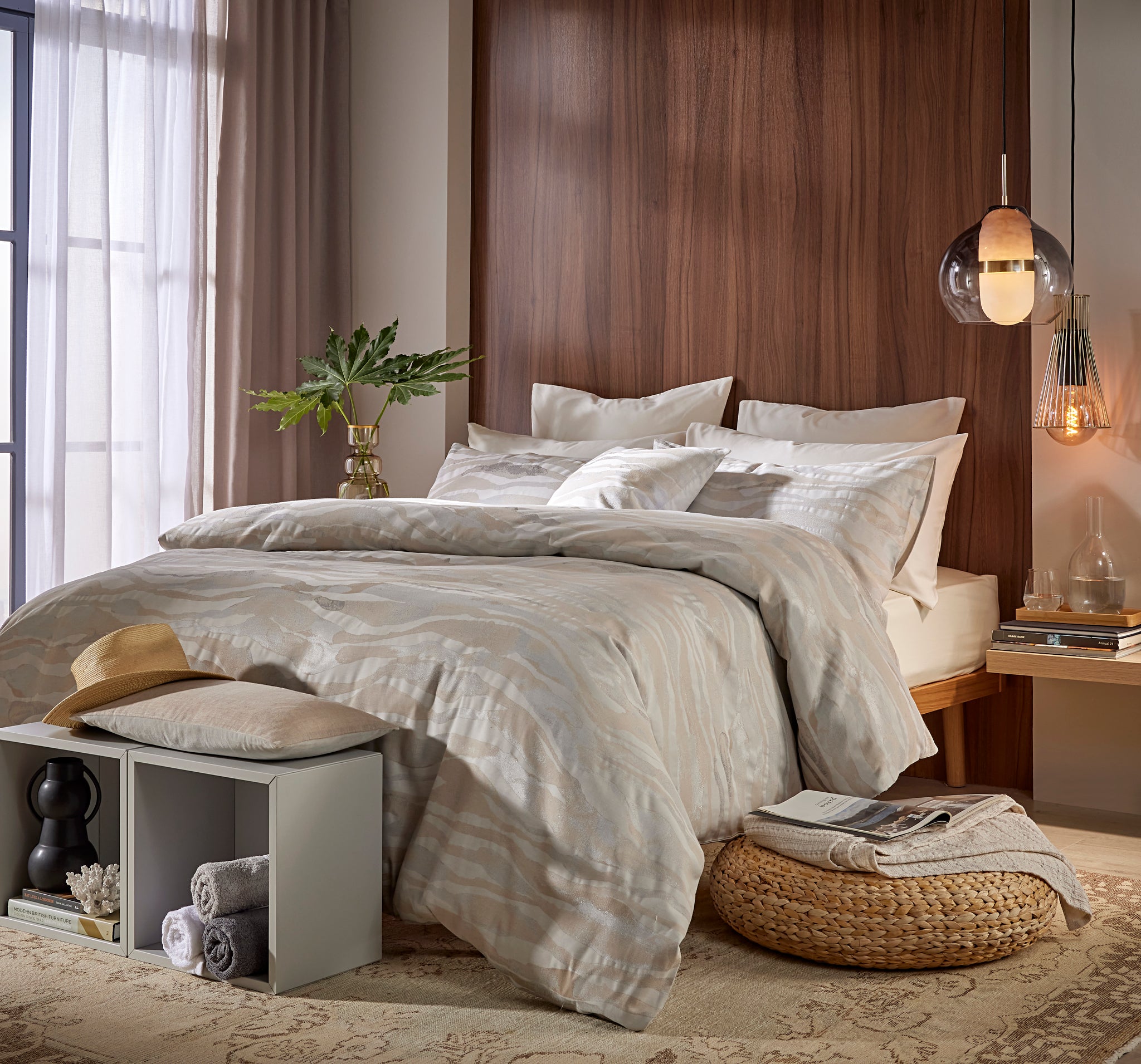 Luxe-Hardwick-Vantona-Vantonahome-bedding-hotelbedding-luxurybedding-goldbedding-luxebedding-Vantonabedding-bedlinen-duvet-premiumbedding-bestbeddingbrands-BedSets-Bedspread-Fittedshe
