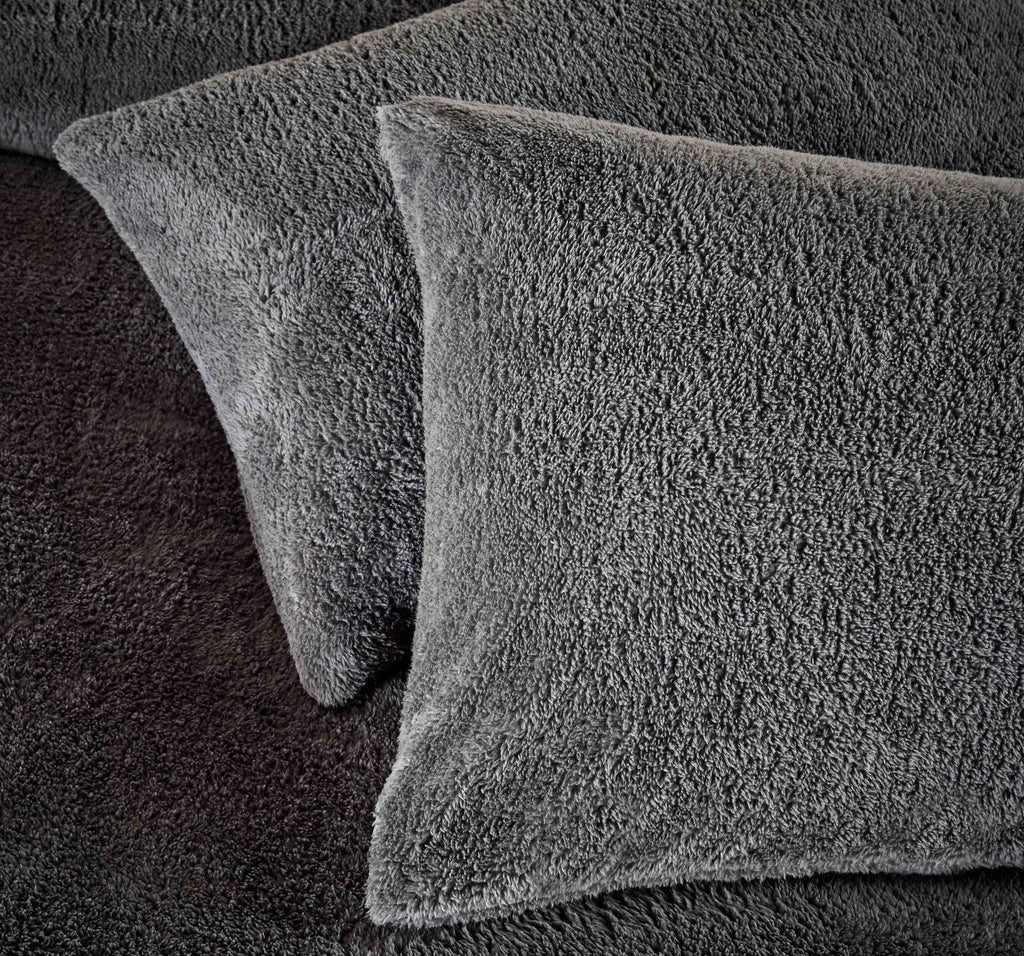 Fleecebedding-greybedding-warmbedding-fleeceduvetcover-winterbedding-thickduvet-fleeceblanket-greyfleeceblanket-fleecebeddingset3