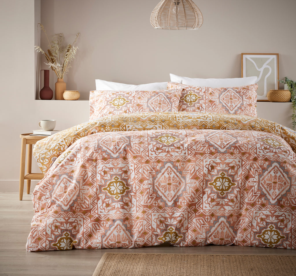 bedding - printed bedding - floral bedding - best bedding - bedding brands - homeware - pink bedding