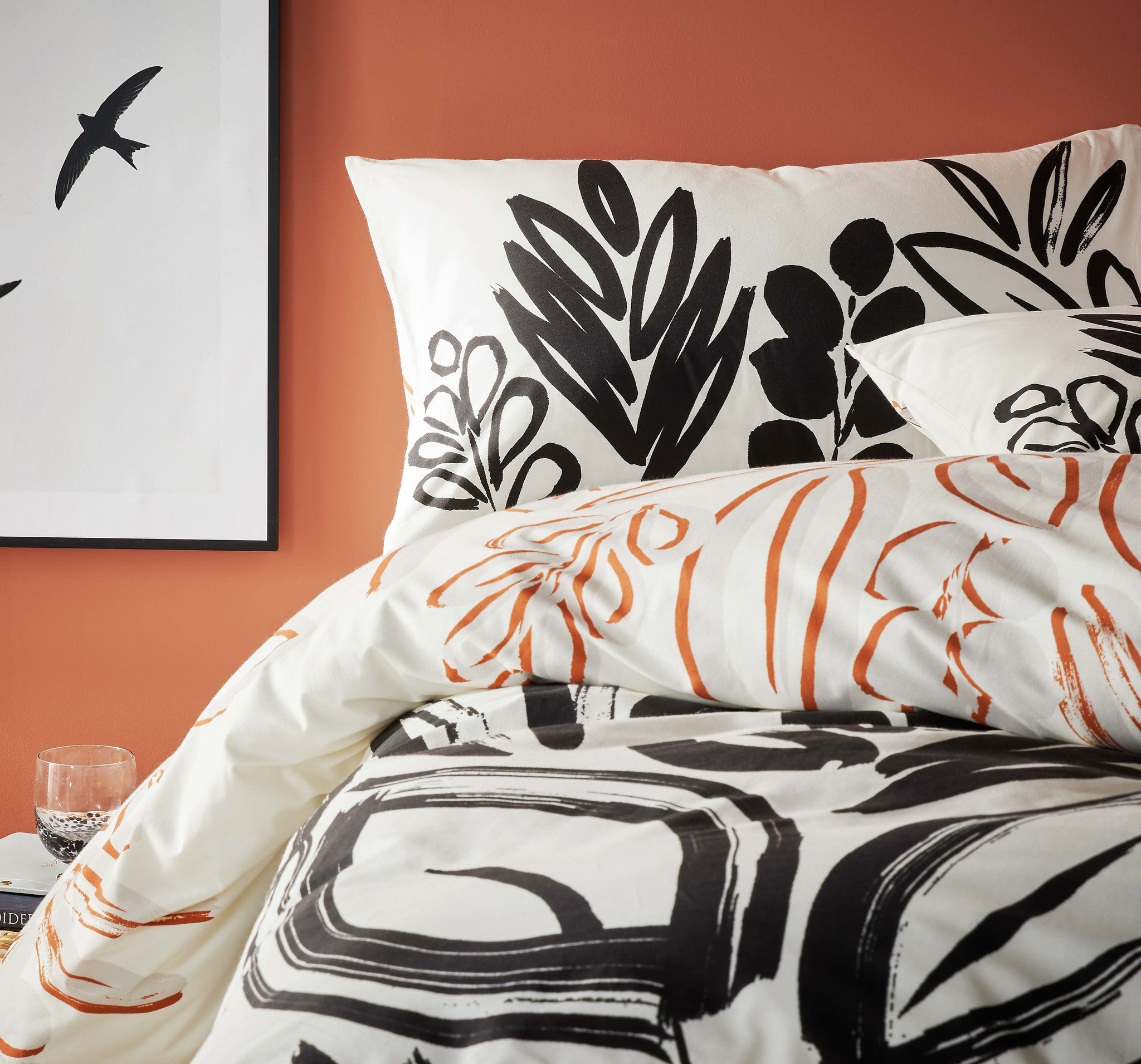Essentials-monoleaves-vantonabedding-boldbedding-cheapbedding-blackandwhitebedding-printedbedding2