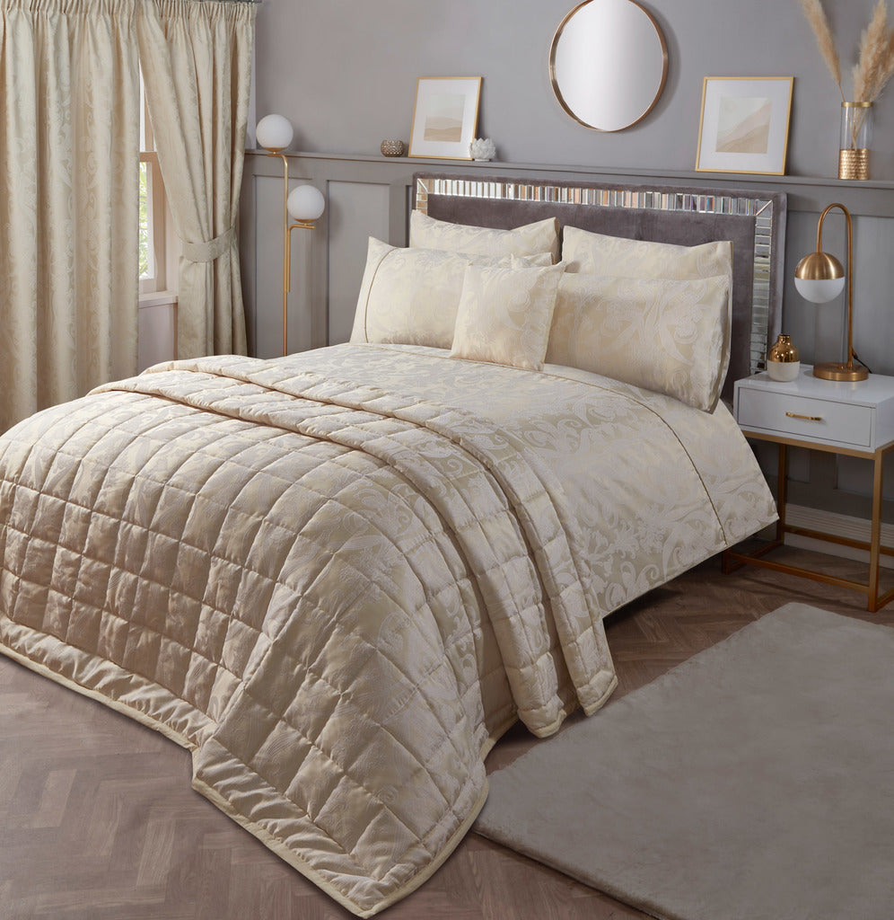 Vantona - Vantona home - Vantona bedding - Vantona duvet covers - Vanton bed linen - Bed Sets - Bedding - Bed Sheets- Bedspread - Fitted sheet - Bed Covers - Quilt cover - Luxury Bedding - Duvet covers - Double bedding - grey bedding - kjmono bedding - floral bedding- gold bedding