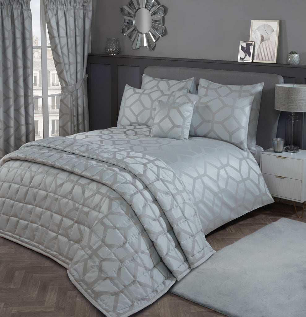 Vantona - Vantona home - Vantona bedding - Vantona duvet covers - Vanton bed linen - Bed Sets - Bedding - Bed Sheets- Bedspread - Fitted sheet - Bed Covers - Quilt cover - Luxury Bedding - Duvet covers - Double bedding - floral bedding - grey bedding