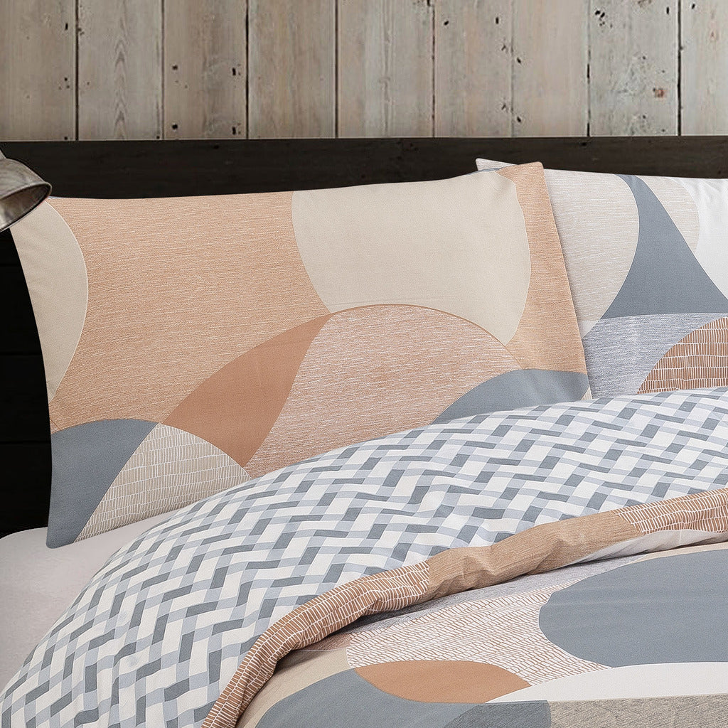 Vantona - Vantona home - Vantona bedding - Vantona duvet covers - Vanton bed linen - Bed Sets - Bedding - Bed Sheets- Bedspread - Fitted sheet - Bed Covers - Quilt cover - Luxury Bedding - Duvet covers - Double bedding - floral bedding - geometric bedding