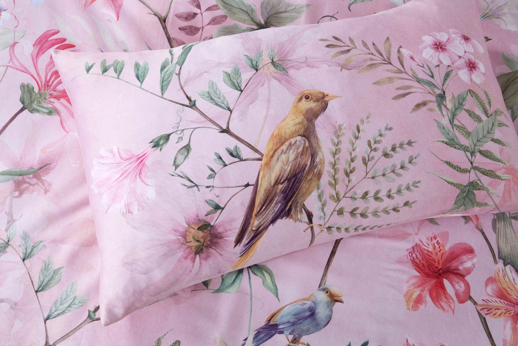 Vantona - Vantona home - Vantona bedding - Vantona duvet covers - Vanton bed linen - Bed Sets - Bedding - Bed Sheets- Bedspread - Fitted sheet - Bed Covers - Quilt cover - Luxury Bedding - Duvet covers - Double bedding - floral bedding - pink bedding